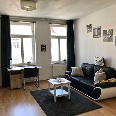 Ferienwohnung Leutzsch Am Leipziger Auenwald Exteriör bild