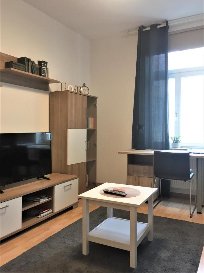 Ferienwohnung Leutzsch Am Leipziger Auenwald Exteriör bild